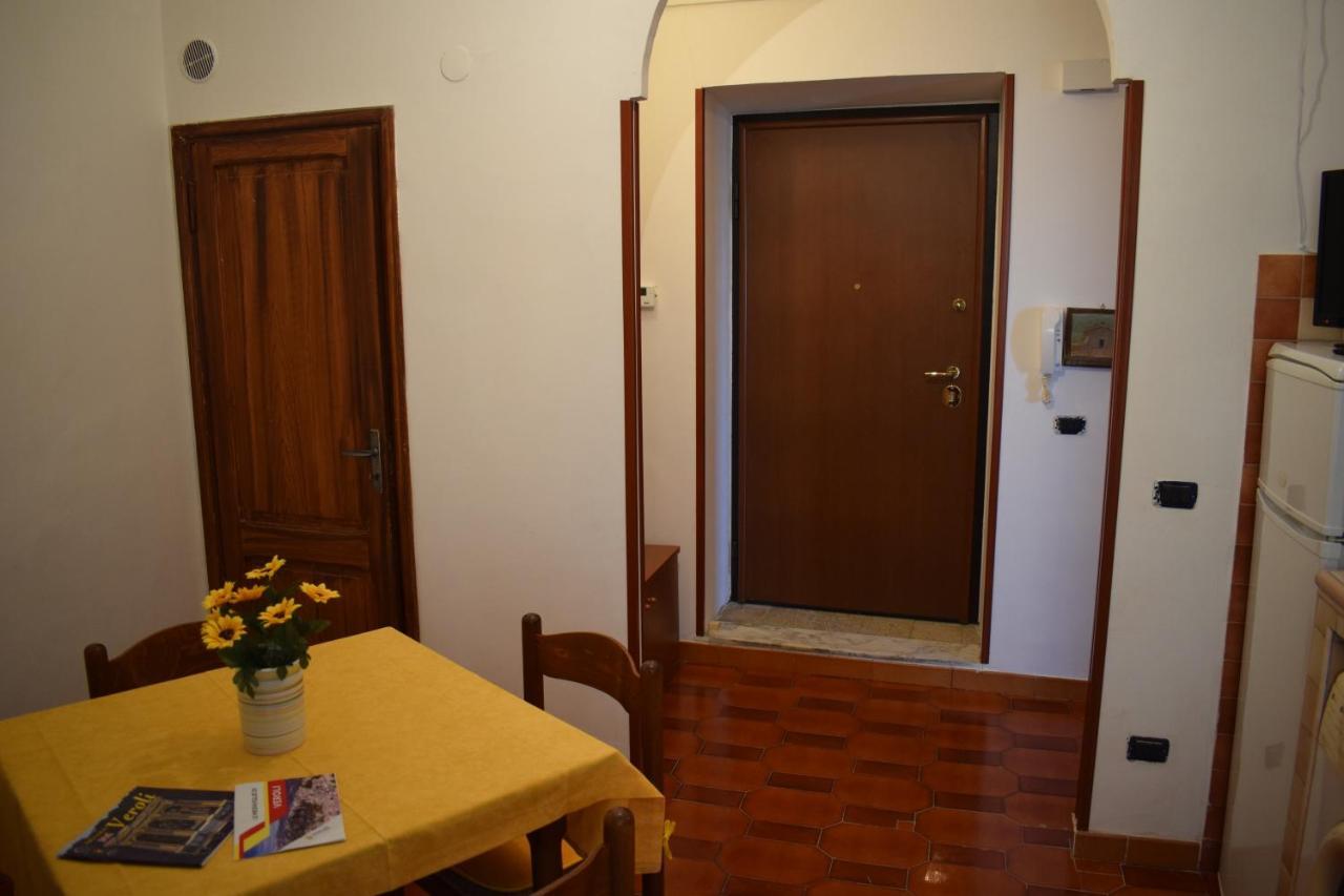 Domus - Casa Vacanza B&B Veroli Exteriör bild